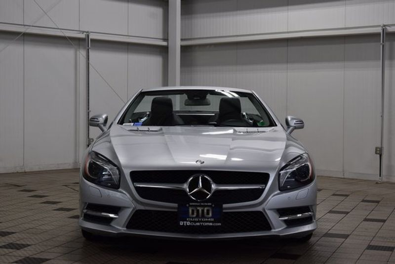 2013 Mercedes Benz SL 550 photo 2