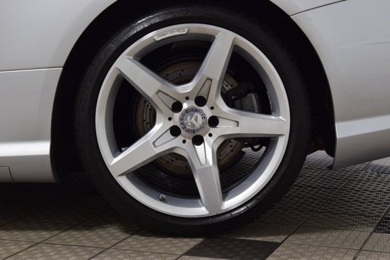 2013 Mercedes Benz SL 550 photo 21
