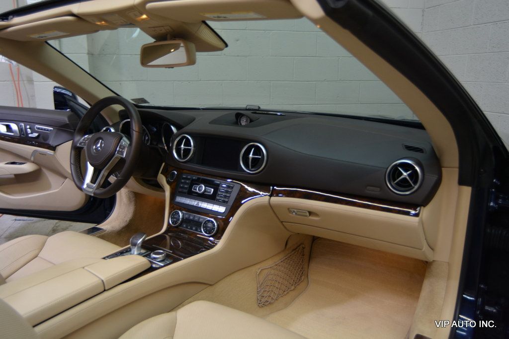 2013 Mercedes-Benz SL-Class SL 550 2dr Roadster SL550 - 23032082 - 17