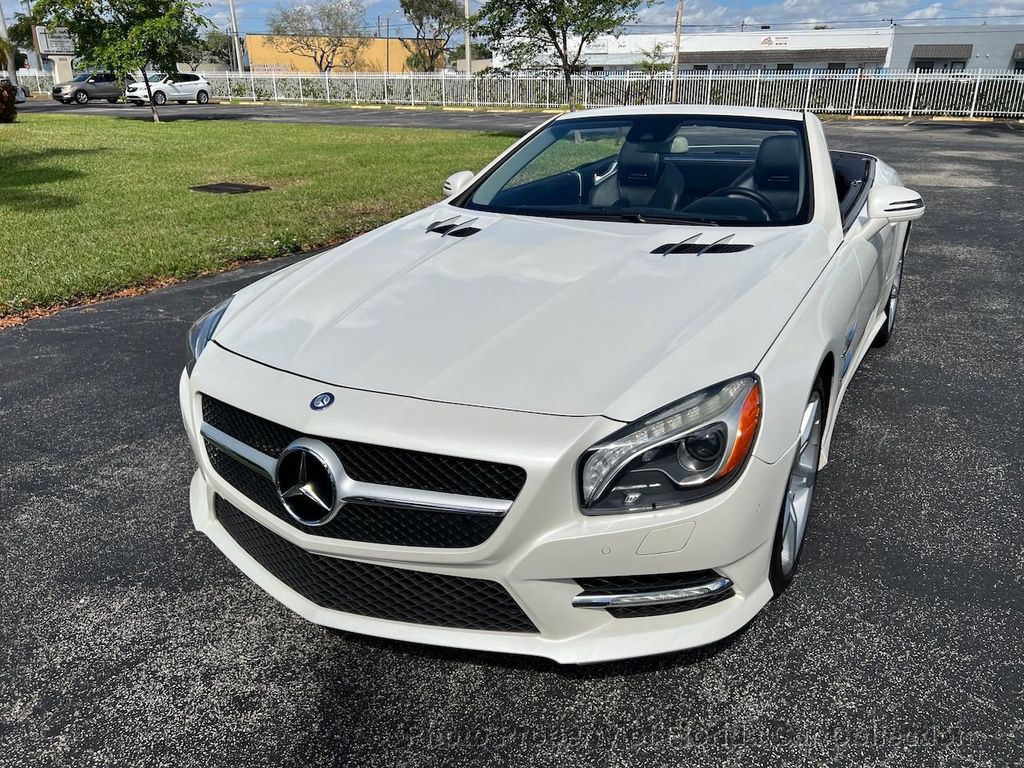 2013 Mercedes-Benz SL-Class SL550 AMG Sport Roadster - 22302202 - 15