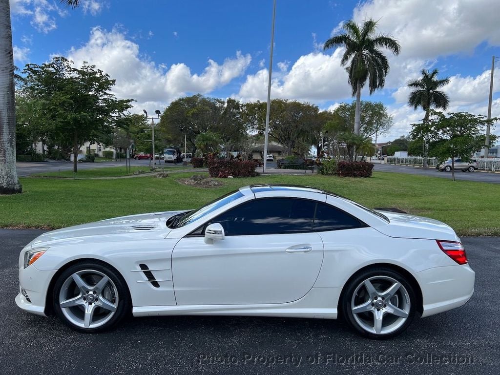 2013 Mercedes-Benz SL-Class SL550 AMG Sport Roadster - 22302202 - 28