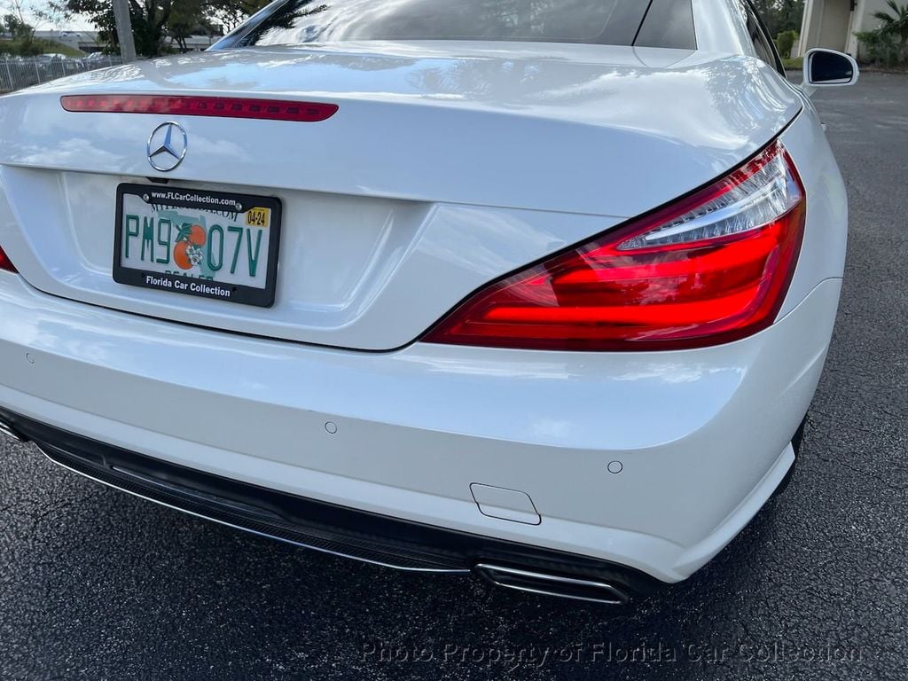 2013 Mercedes-Benz SL-Class SL550 AMG Sport Roadster - 22302202 - 33