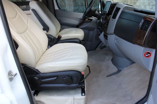 2013 Mercedes-Benz Sprinter Cargo Vans AIRSTREAM INTERSTATE M-B SPRINTER 3500 - 22074660 - 22