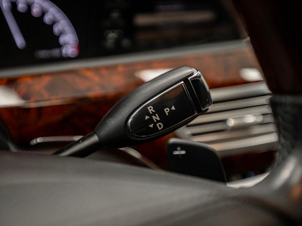2013 Mercedes Benz S 550 4MATIC photo 20