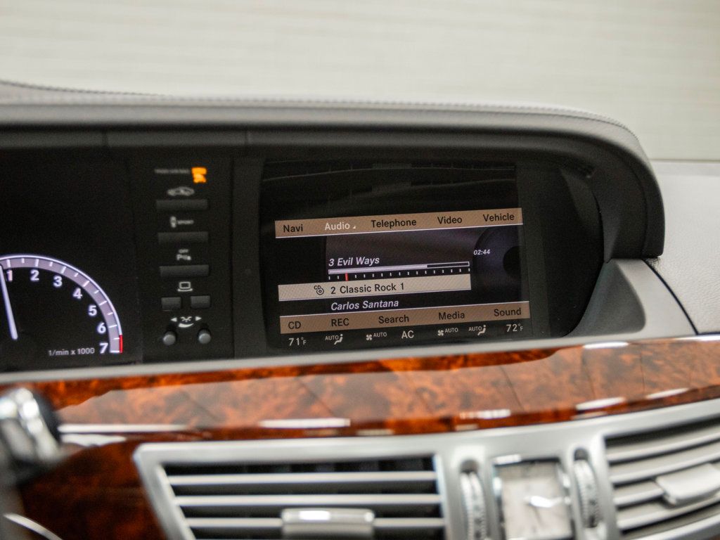 2013 Mercedes Benz S 550 4MATIC photo 21