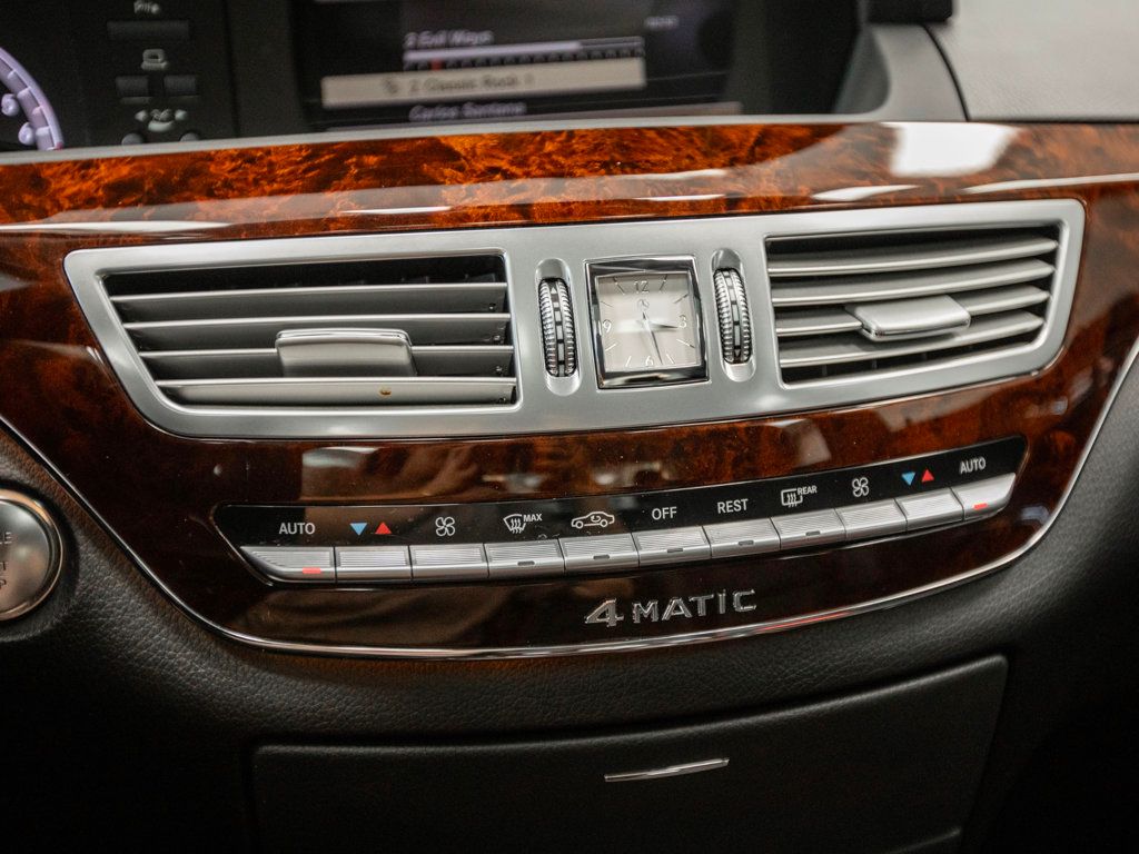 2013 Mercedes Benz S 550 4MATIC photo 23