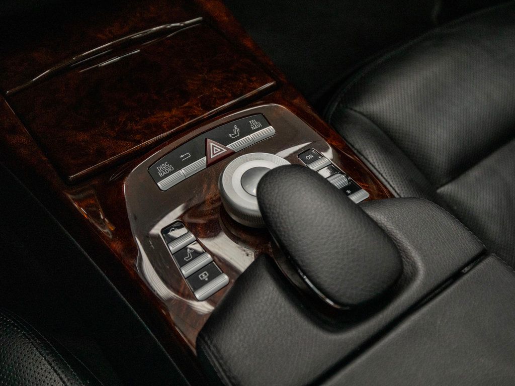 2013 Mercedes Benz S 550 4MATIC photo 25