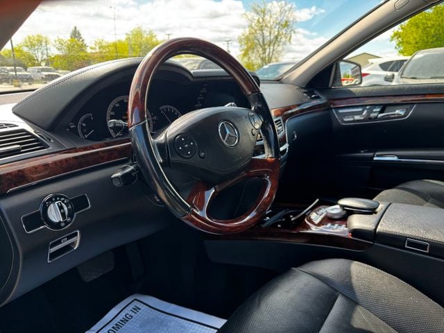 2013 Mercedes-Benz S-Class 4dr Sedan S 550 4MATIC - 23026651 - 9
