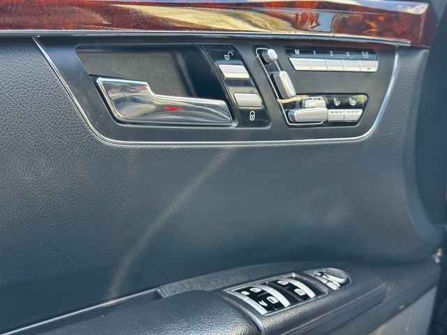 2013 Mercedes-Benz S-Class 4dr Sedan S 550 4MATIC - 23026651 - 12