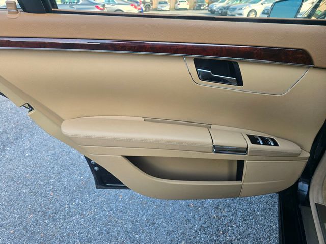 2013 Mercedes-Benz S-Class S550 4MATIC - 23018424 - 10
