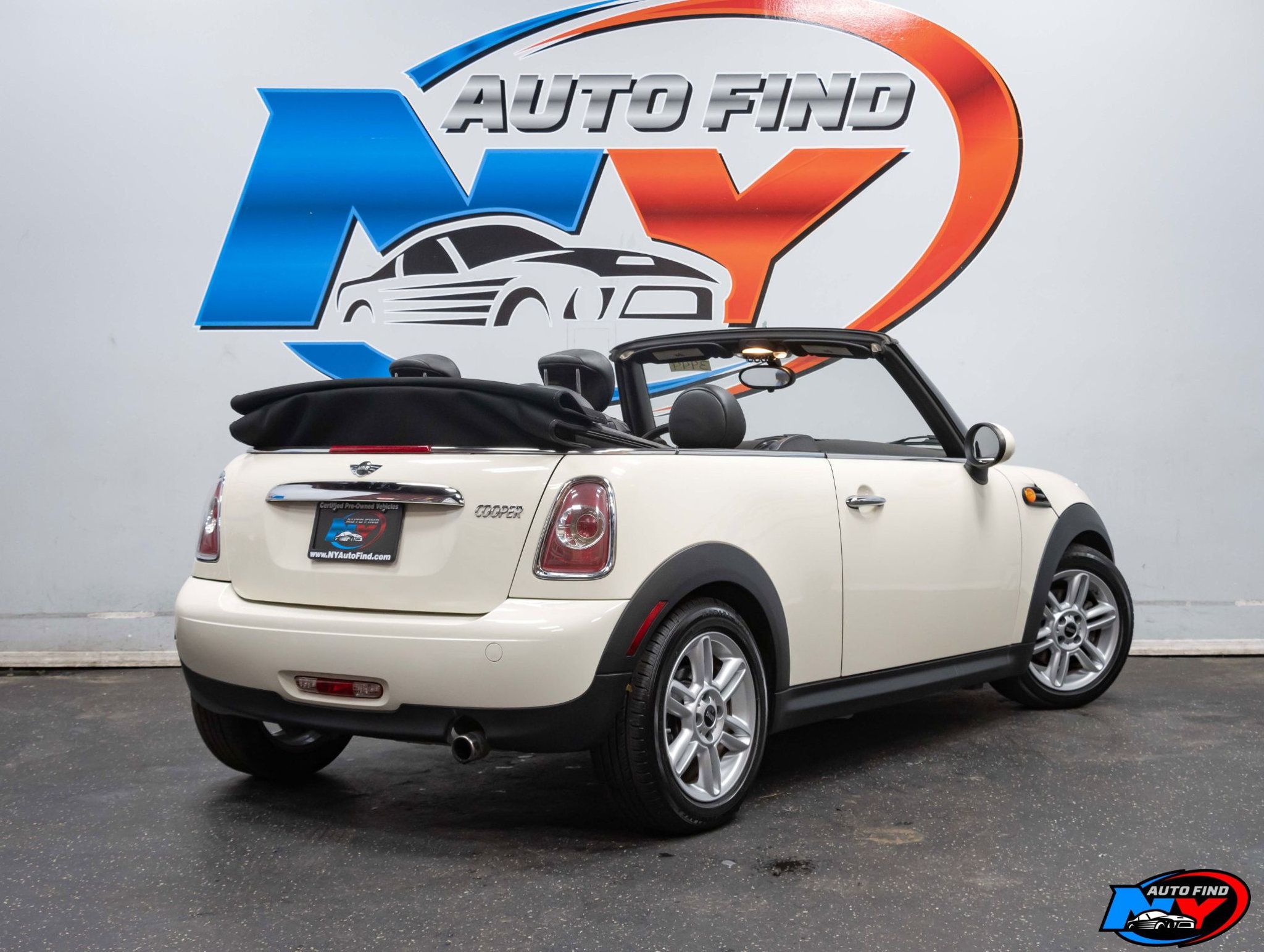 2013 Mini Cooper Convertible photo 3