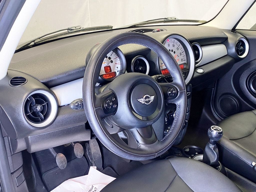 2013 MINI Cooper Hardtop 2 Door  - 22897852 - 19
