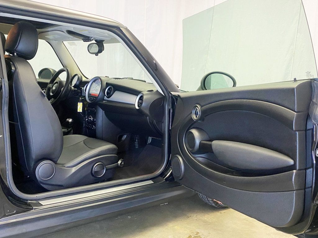2013 MINI Cooper Hardtop 2 Door  - 22897852 - 35