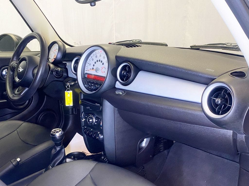 2013 MINI Cooper Hardtop 2 Door  - 22897852 - 37