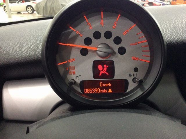 2013 MINI Cooper Hardtop 2 Door   - 22974445 - 9