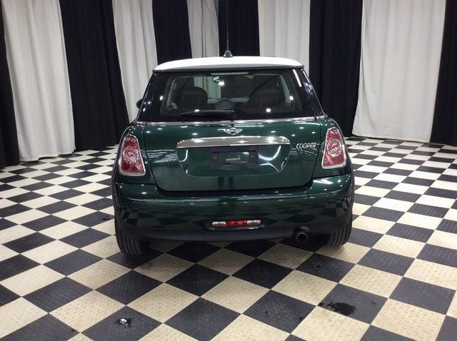 2013 MINI Cooper Hardtop 2 Door   - 22974445 - 4