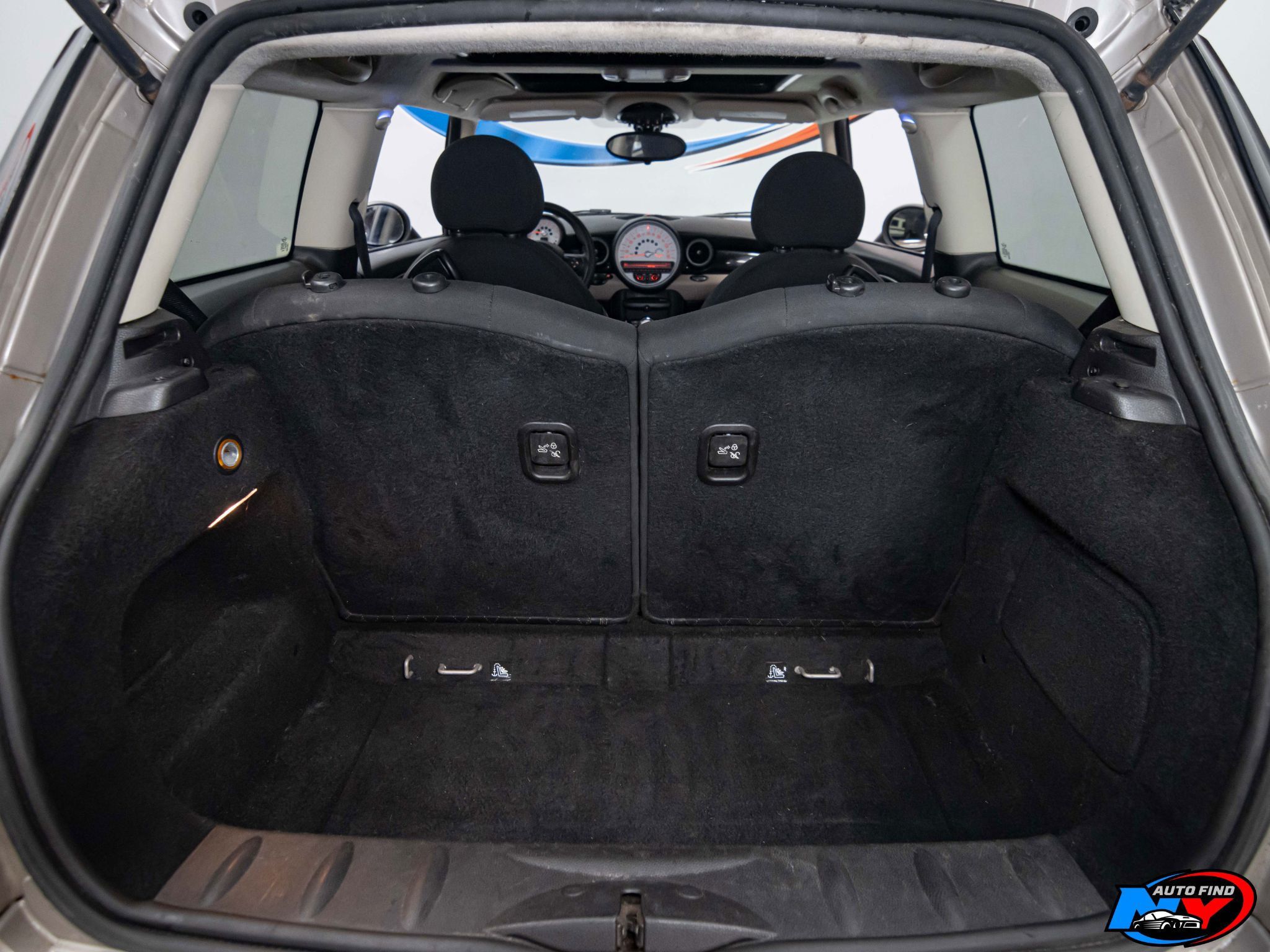 2013 Mini Cooper Hardtop photo 11