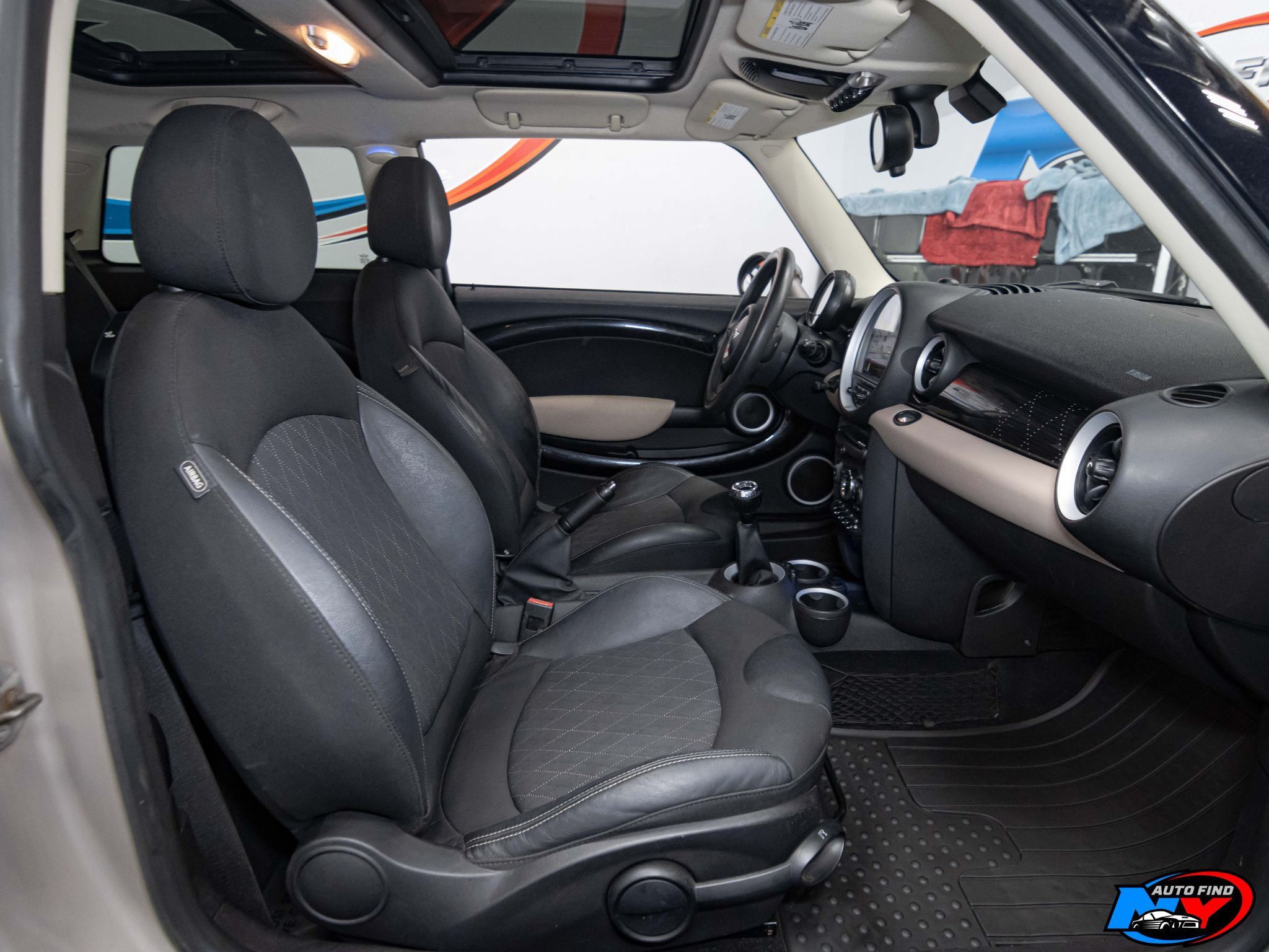 2013 Mini Cooper Hardtop photo 13