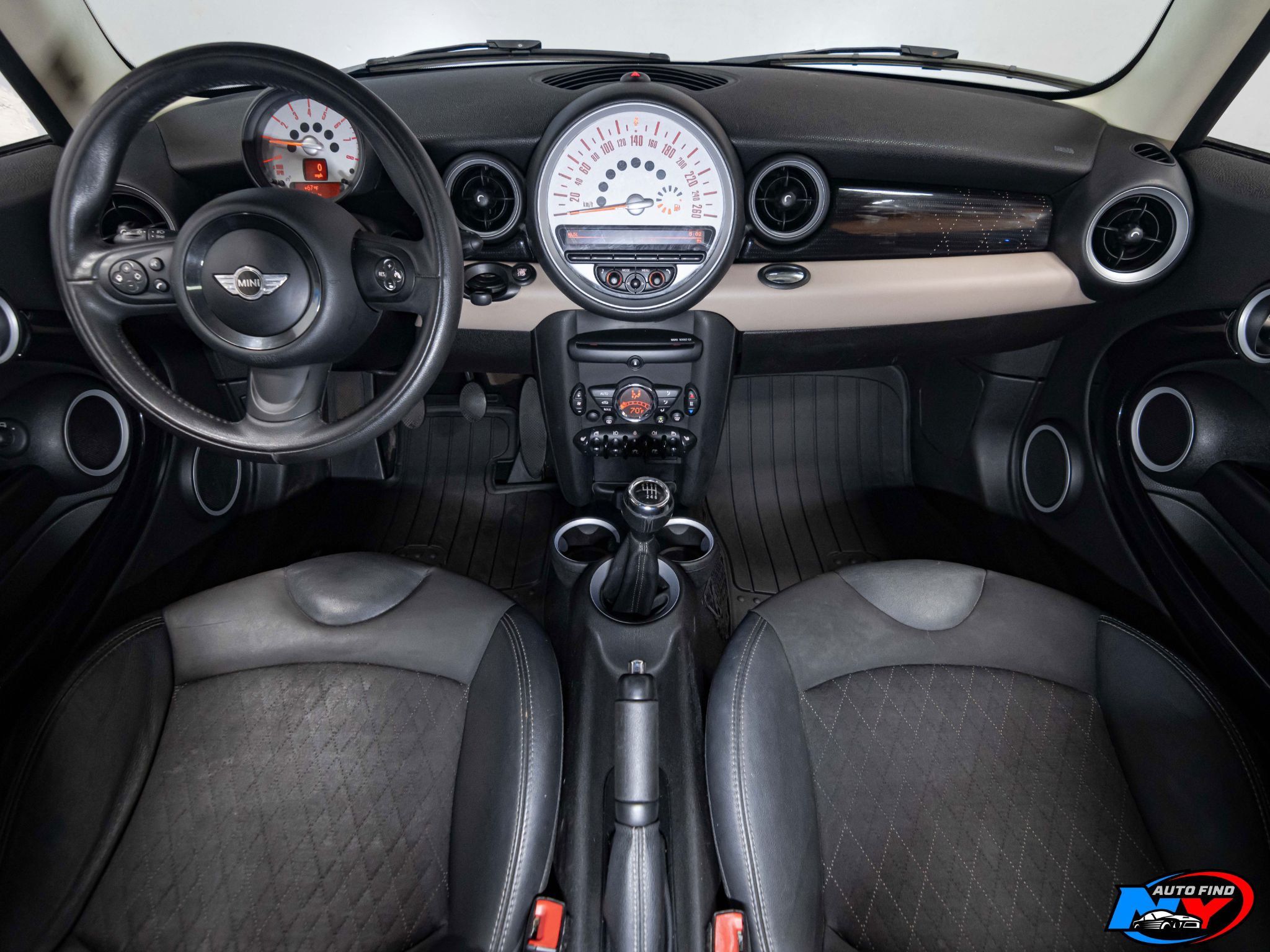 2013 Mini Cooper Hardtop photo 2