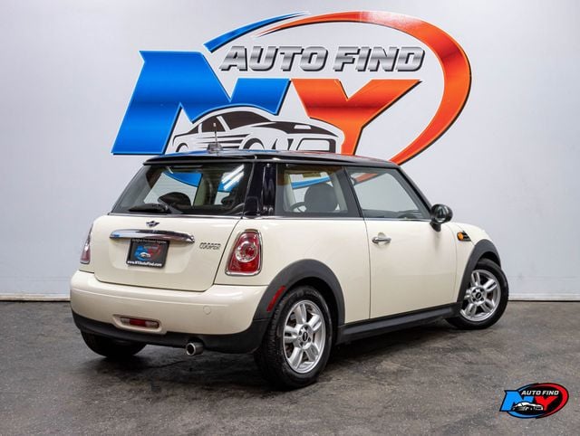 2013 MINI Cooper Hardtop 2 Door CLEAN CARFAX, 6-SPD MANUAL, HEATED SEATS, COLD WEATHER PKG - 22978347 - 4