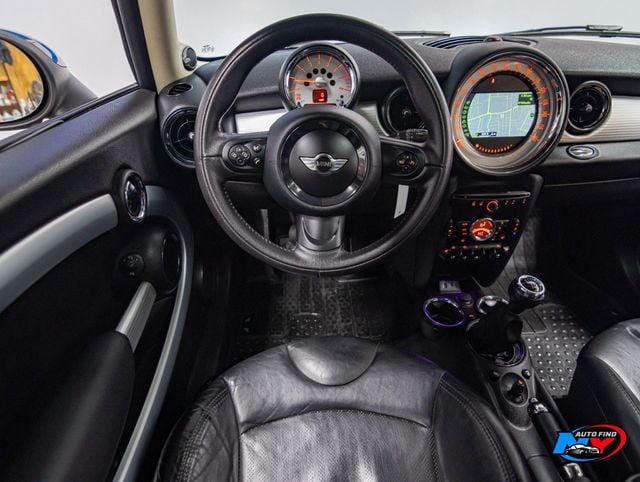 2013 MINI Cooper Hardtop 2 Door CLEAN CARFAX, 6-SPD MANUAL, PAN SUNROOF, NAVI, HARMAN KARDON - 22973557 - 12