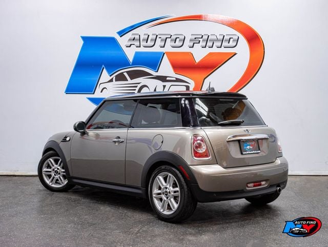 2013 MINI Cooper Hardtop 2 Door CLEAN CARFAX, 6-SPD MANUAL, PAN SUNROOF, NAVI, HARMAN KARDON - 22973557 - 3