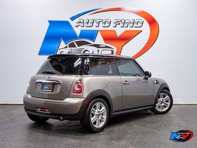 2013 MINI Cooper Hardtop 2 Door CLEAN CARFAX, 6-SPD MANUAL, PAN SUNROOF, NAVI, HARMAN KARDON - 22973557 - 4