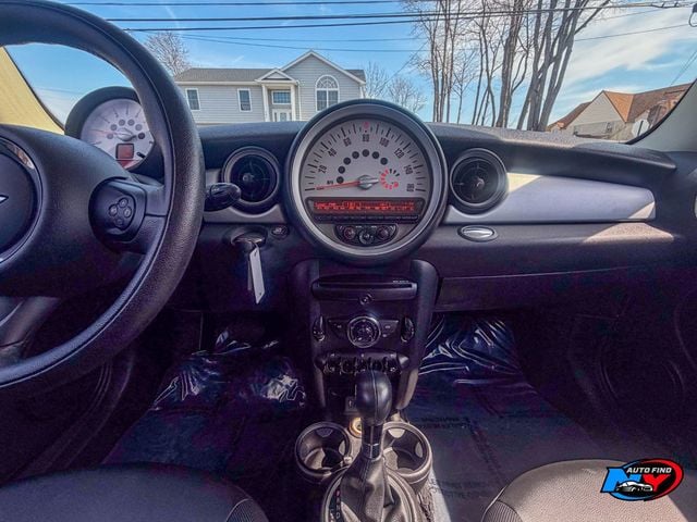 2013 MINI Cooper Hardtop 2 Door CLEAN CARFAX, ALLOY WHEELS, BLK BONNET STRIPES, CENTER ARMREST - 22999471 - 7