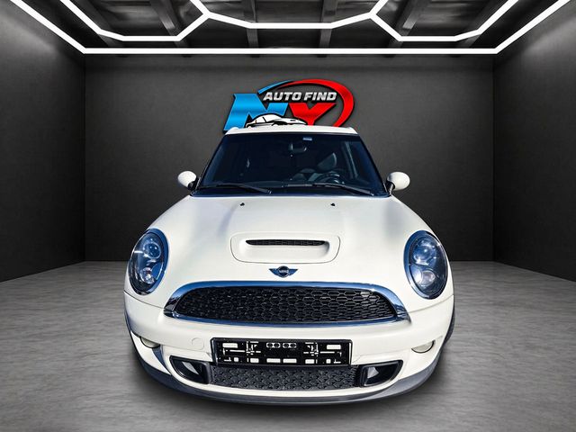 2013 MINI Cooper S Clubman CLEAN CARFAX, 6-SPD MANUAL, PAN SUNROOF, NAVI, HEATED SEATS  - 23003379 - 9