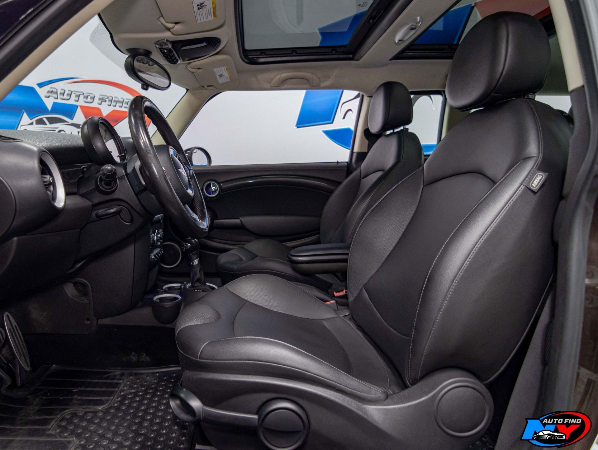 2013 Mini Cooper Base S photo 9