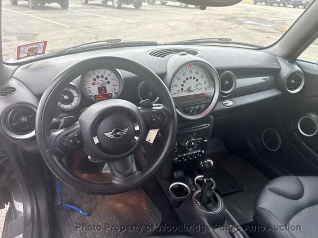 2013 MINI Cooper S Convertible   - 22978861 - 19