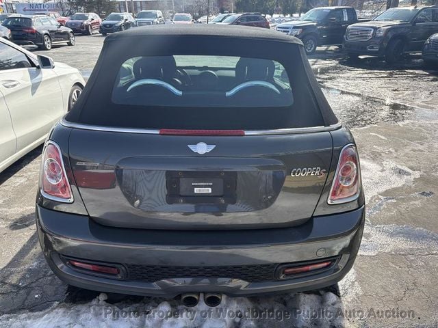 2013 MINI Cooper S Convertible   - 22978861 - 4