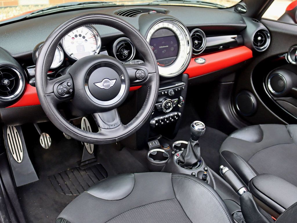 2013 MINI Cooper S Convertible 6Spd Manual Turbocharged Convertible - 22637980 - 14