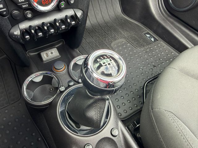 2013 MINI Cooper S Convertible CLEAN CARFAX, CONVERTIBLE, 6-SPD MANUAL, NAVI, PREMIUM, TECH PKG - 23079674 - 15