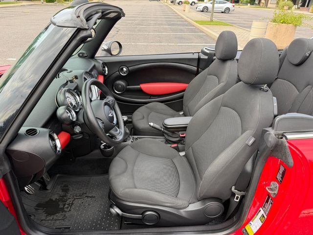 2013 MINI Cooper S Convertible CLEAN CARFAX, CONVERTIBLE, 6-SPD MANUAL, NAVI, PREMIUM, TECH PKG - 23079674 - 7
