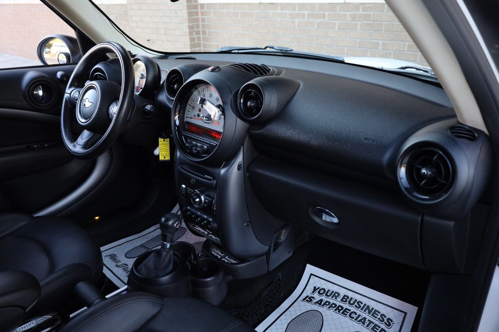 2013 Mini Cooper S photo 27
