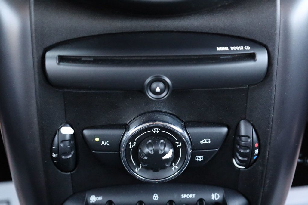 2013 Mini Cooper S photo 35