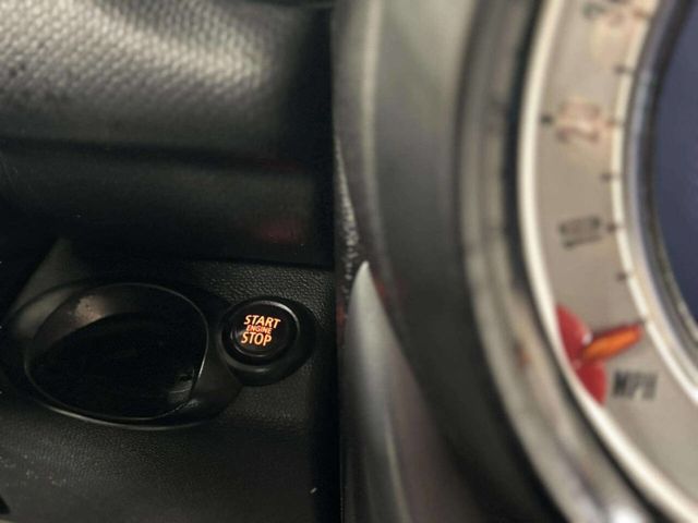 2013 MINI Cooper S Countryman ALL4 - 22979241 - 32