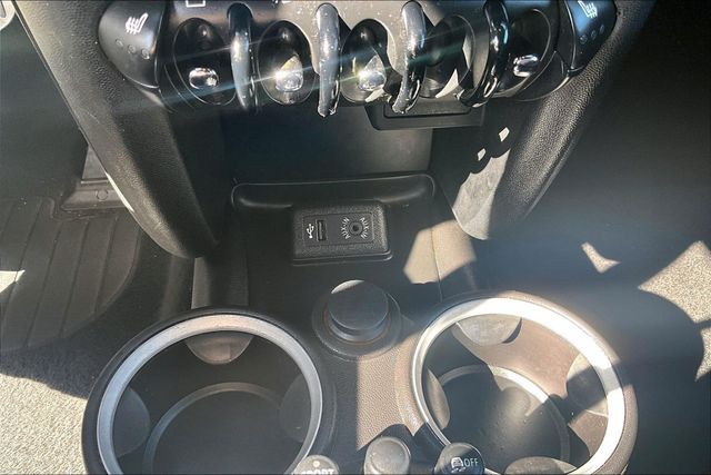 2013 MINI Cooper S Coupe   - 22996459 - 21