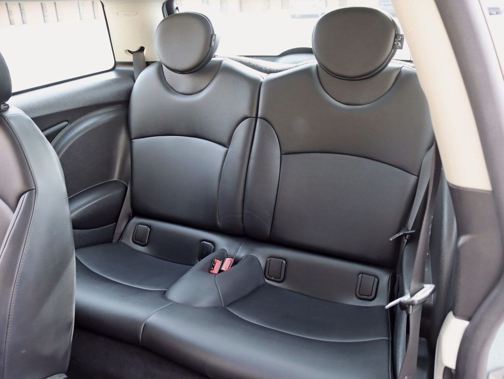 2013 MINI Cooper S Hardtop 2 Door  - 22982758 - 20