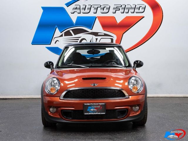 2013 MINI Cooper S Hardtop 2 Door 6-SPD MANUAL, 16" ALLOY WHEELS, HEATED SEATS, CENTER ARMREST - 22407306 - 8