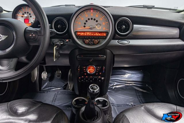 2013 MINI Cooper S Hardtop 2 Door 6-SPD MANUAL, PAN SUNROOF, HEATED SEATS, HARMAN KARDON SOUND - 22941434 - 10