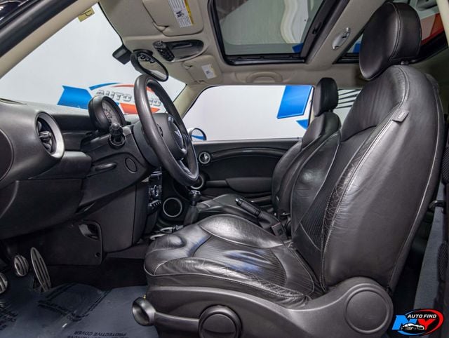 2013 MINI Cooper S Hardtop 2 Door 6-SPD MANUAL, PAN SUNROOF, HEATED SEATS, HARMAN KARDON SOUND - 22941434 - 14