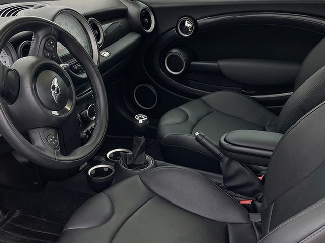 2013 MINI Cooper S Hardtop 2 Door ONE OWNER, 6-SPD MANUAL, PANORAMIC SUNROOF, HEATED SEATS - 23023559 - 2