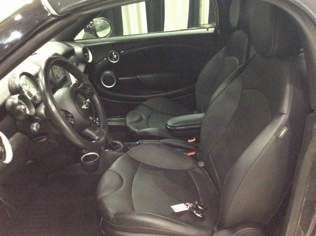 2013 Mini Cooper Roadster S photo 11