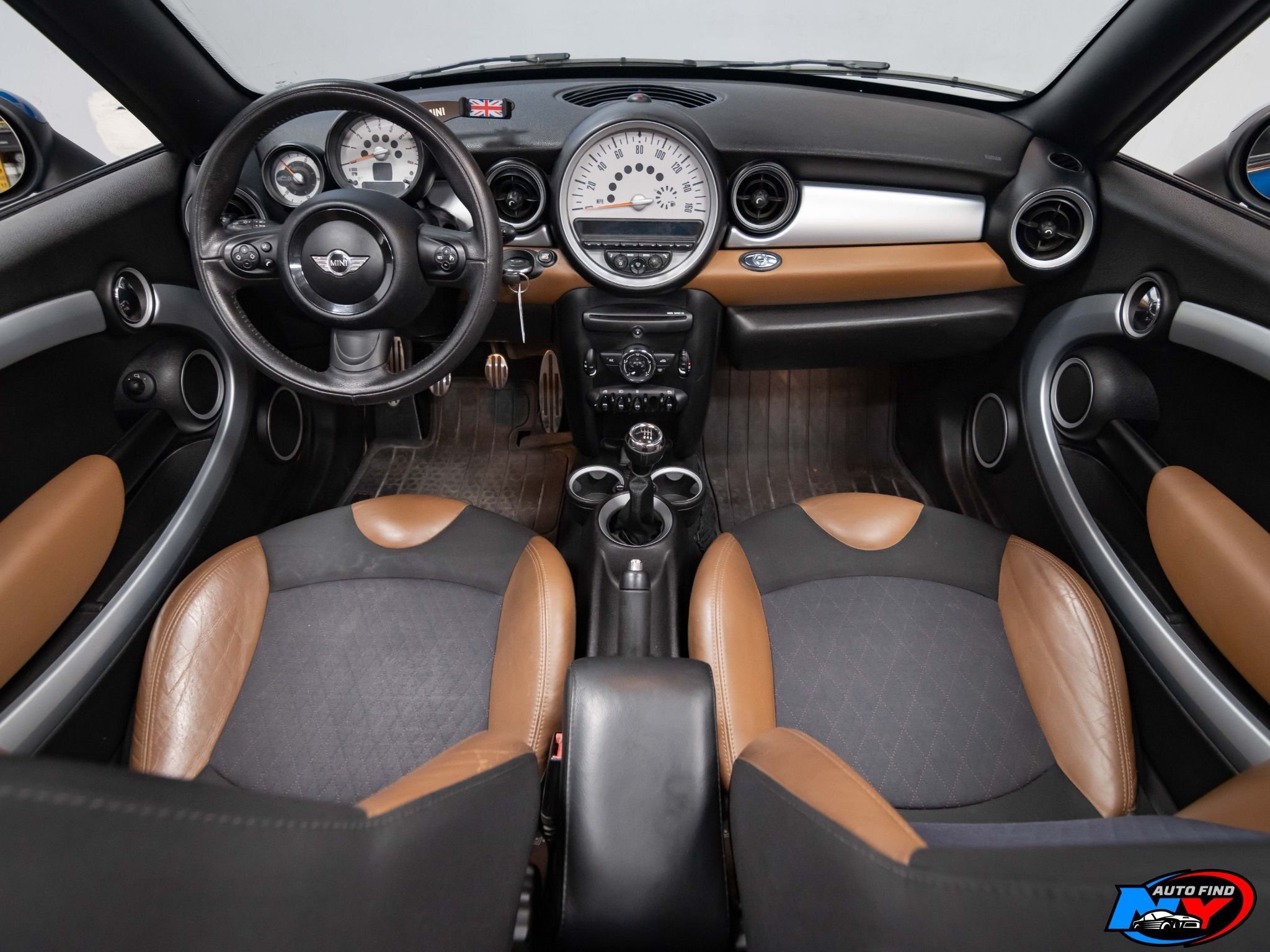 2013 Mini Cooper Roadster Convertible photo 2