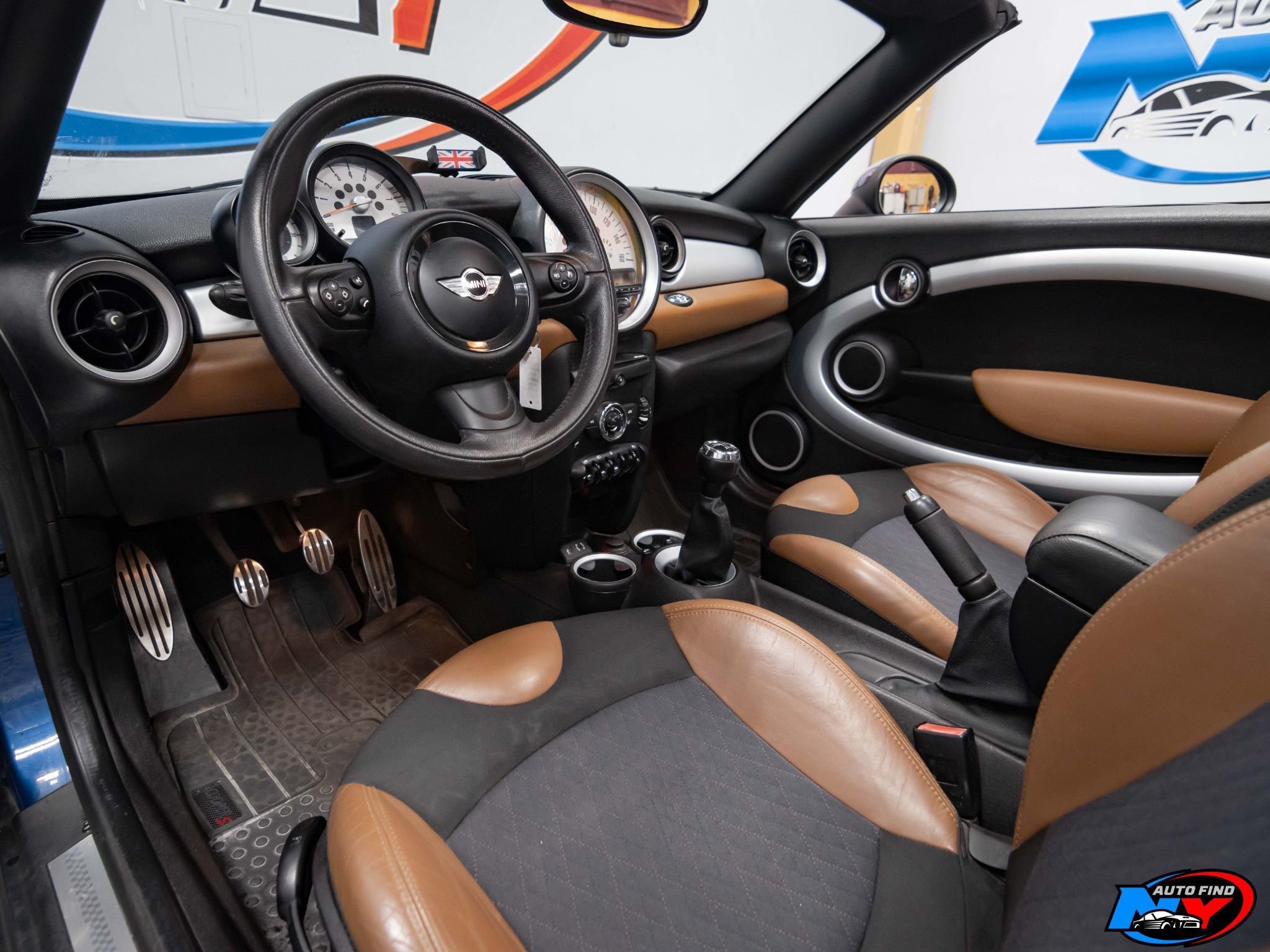 2013 Mini Cooper Roadster Convertible photo 7