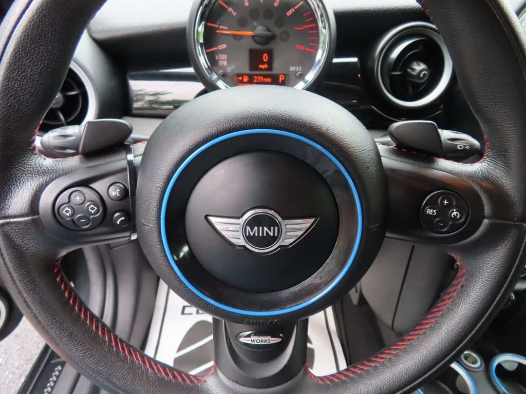 2013 Mini Cooper Coupe John Cooper Works photo 24