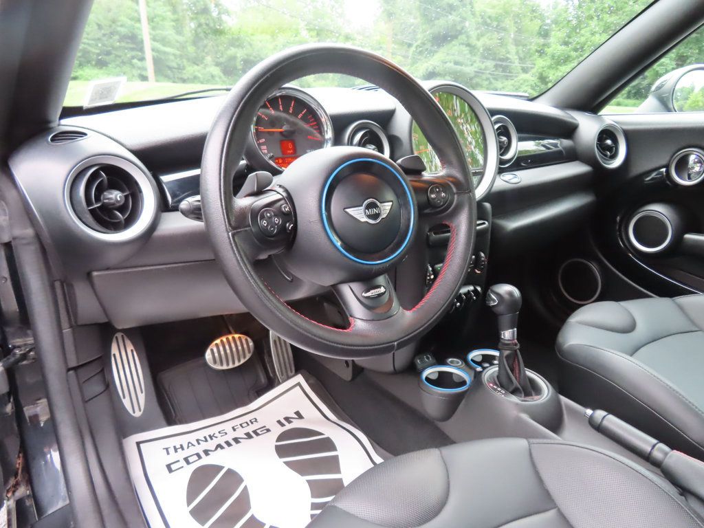 2013 Mini Cooper Coupe John Cooper Works photo 27
