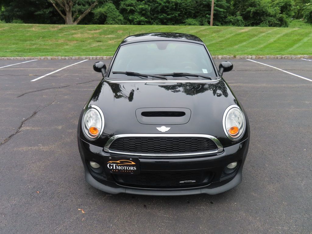 2013 Mini Cooper Coupe John Cooper Works photo 3